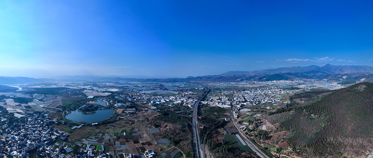 開遠(yuǎn)-天藍(lán)萬(wàn)里空.jpg